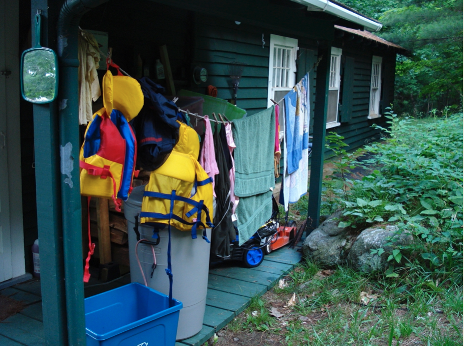 Muskoka clothesline view Jean Oram The Summer Sisters book series